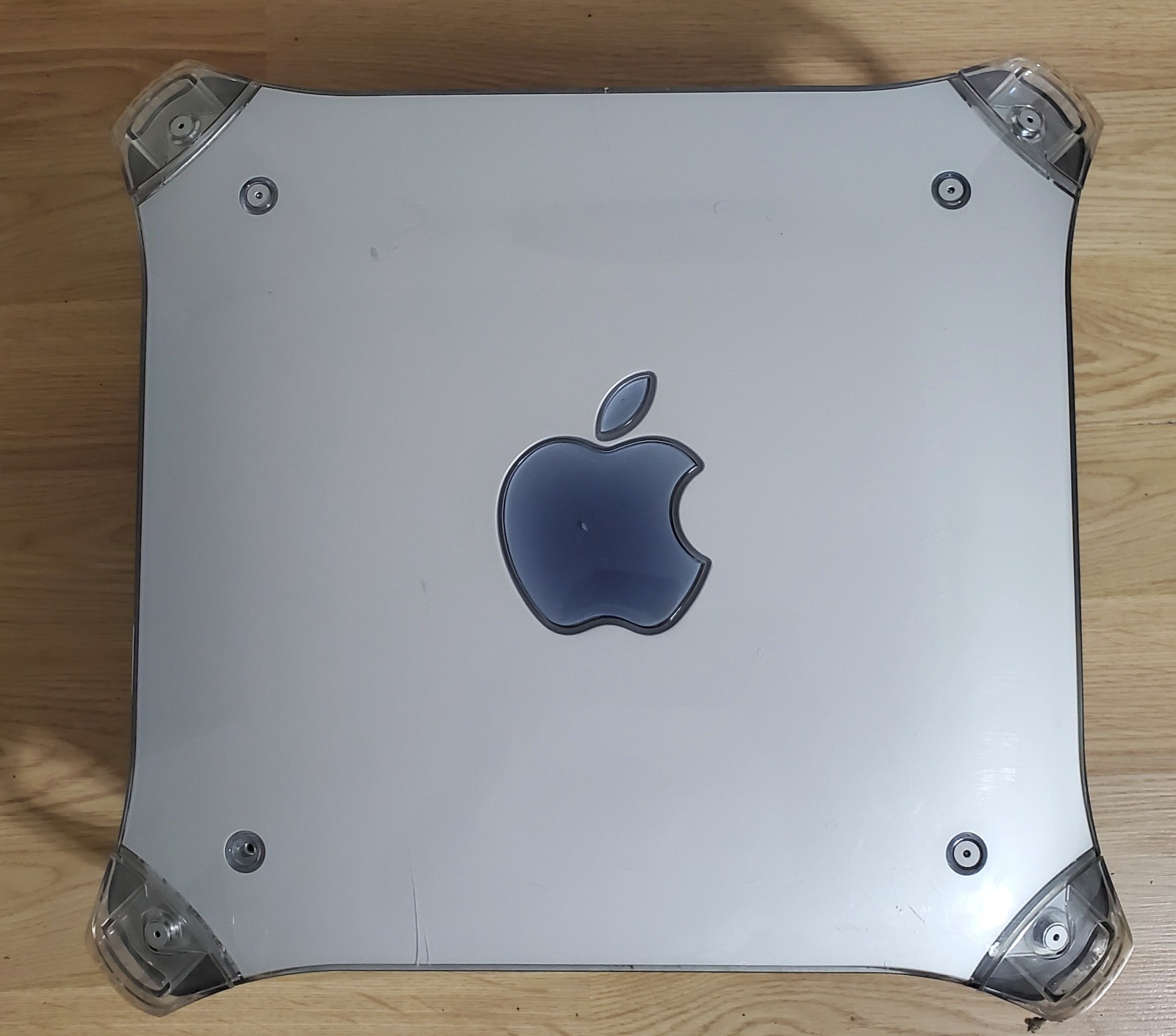 Apple Power Mac G4 2001 500MHz 1GB RAM Radeon 8500 RAID SCSI No HDD No OS