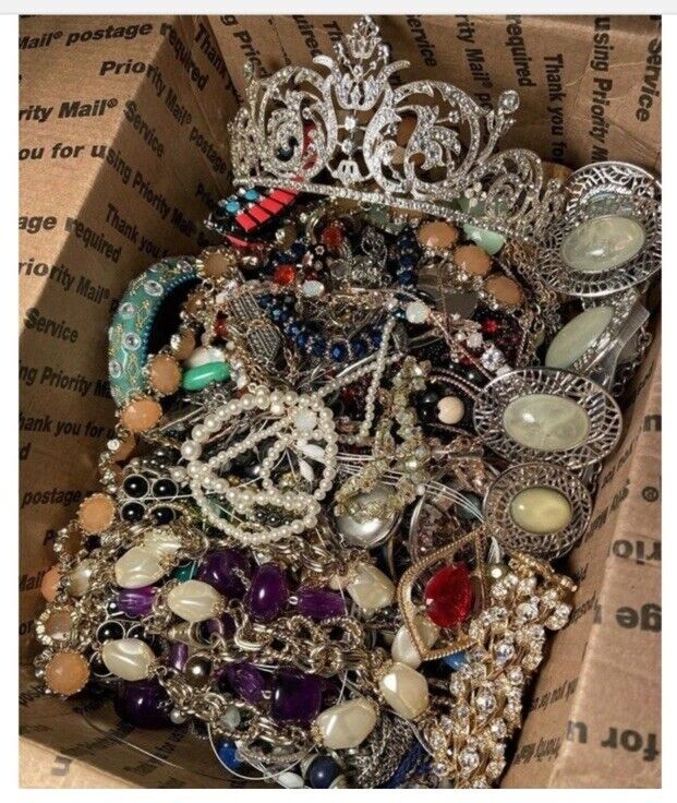 Vintage/Designer Unsearched Estate Jewelry Lot 2Lbs + Crown!
