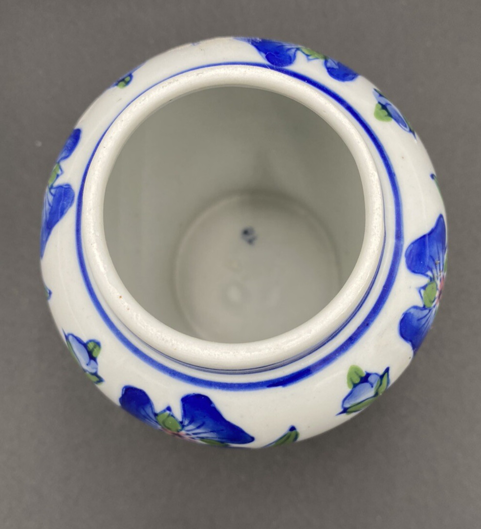 Chinese Porcelain Ginger Jar, Cobalt & Light Blue Irises, 6.5" with Lid, MINT