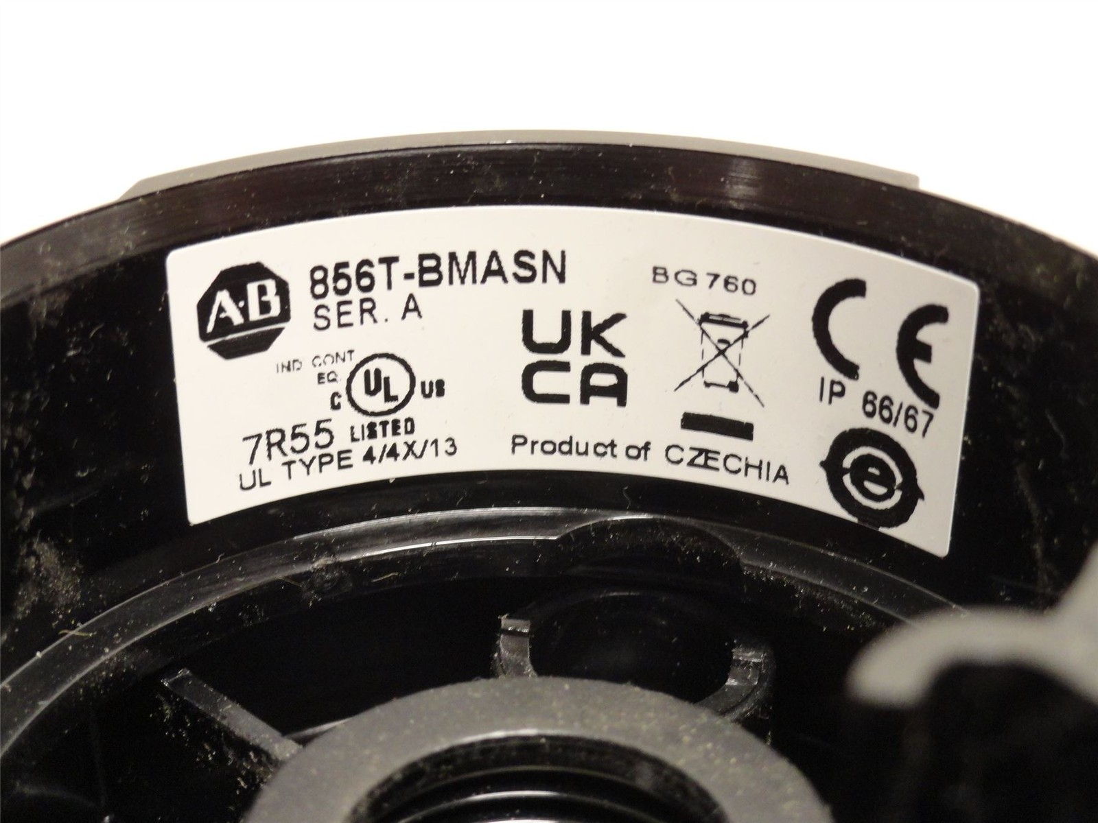 247213 New-No Box; Allen-Bradley 856T-BMASN Stack Light Base Adaptor 70mm