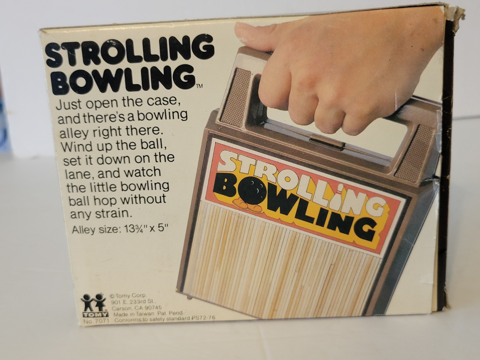 VINTAGE 1980s TOMY WIND UP STROLLING BOWLING GAME WITH BOX WORKING