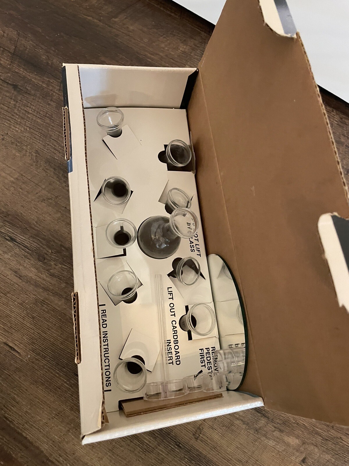 The Floristree Lieba Inc 1981 Glass Beaker Vase Floral Arrangement VTG