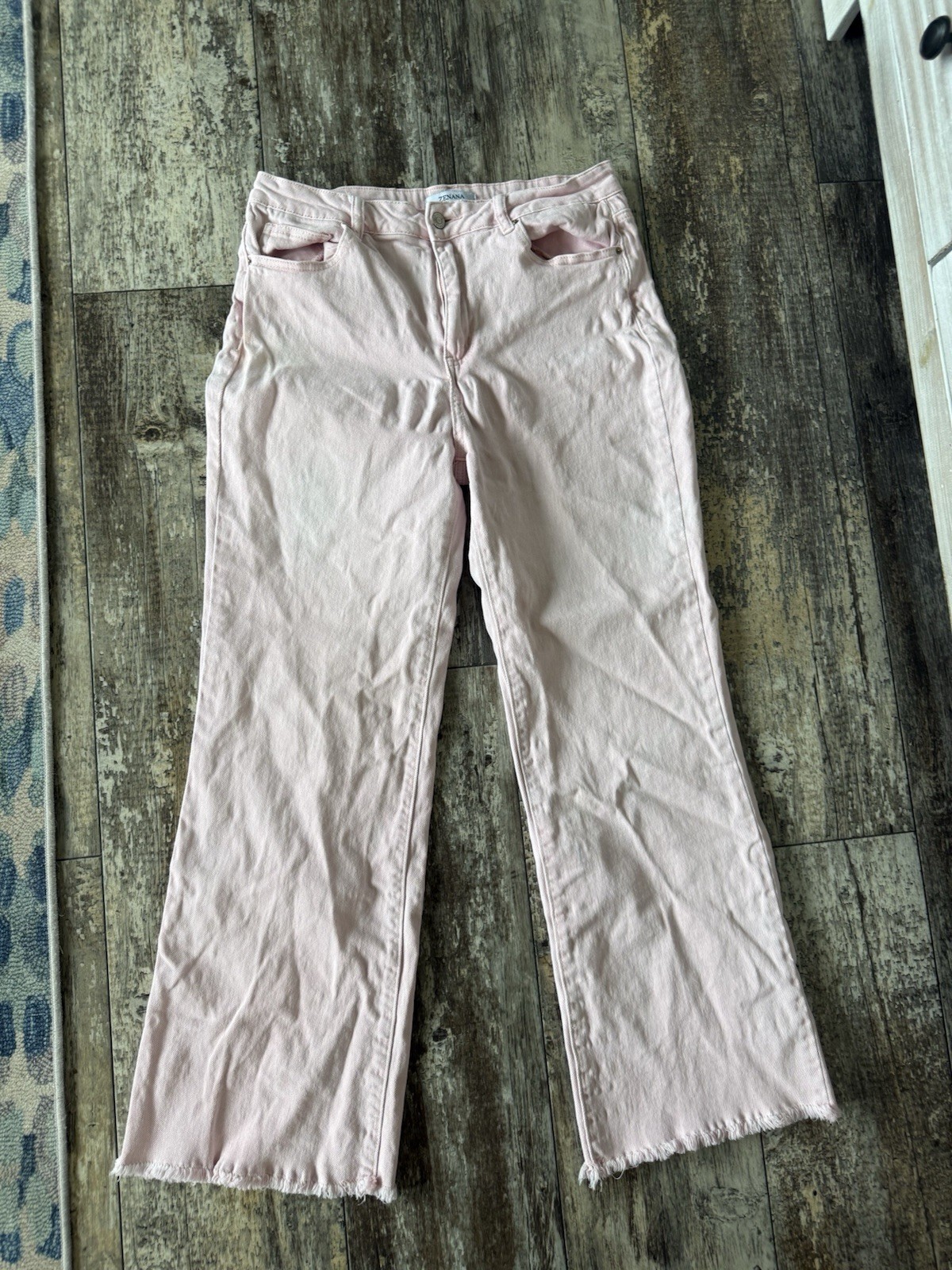 Zenana light pink raw hem relaxed straight leg jeans - L