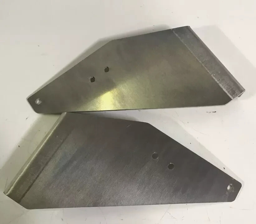 *NEW* KENWORTH DPF Box Step Brackets - 1 Pair Aluminum