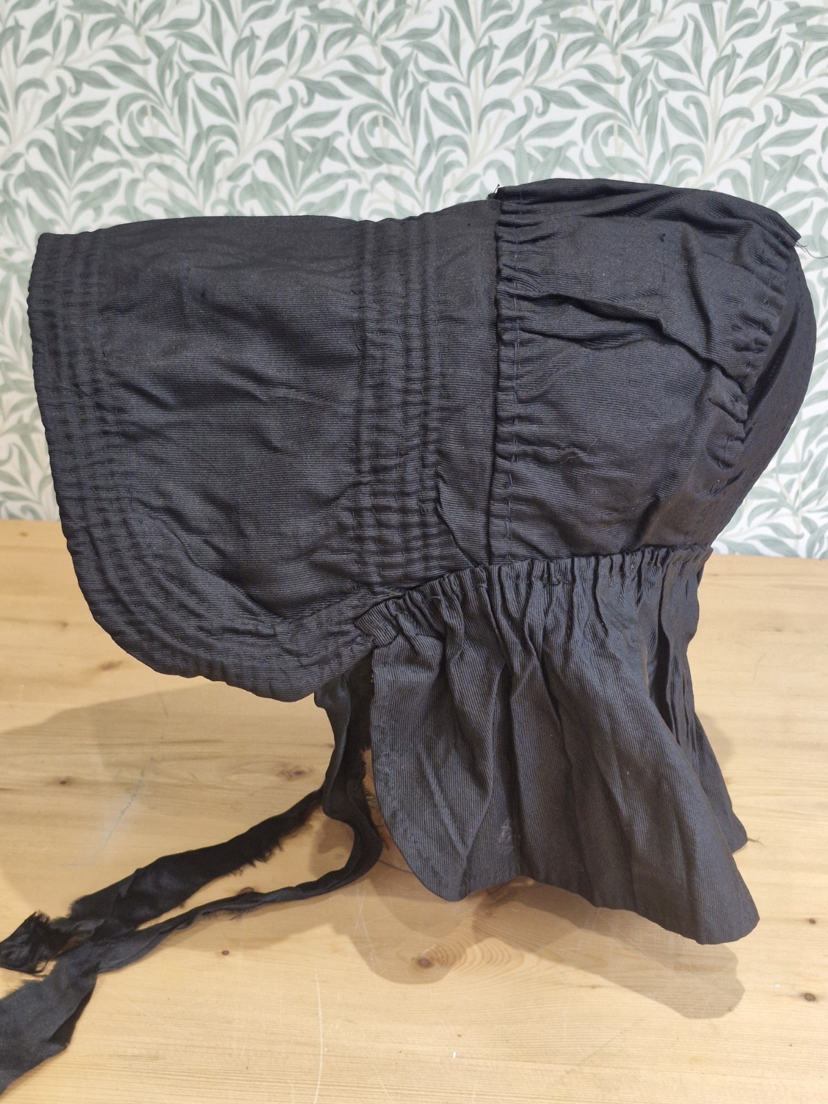 ANTIQUE HAT VICTORIAN BONNET WOMANS MOURNING HANDMADE