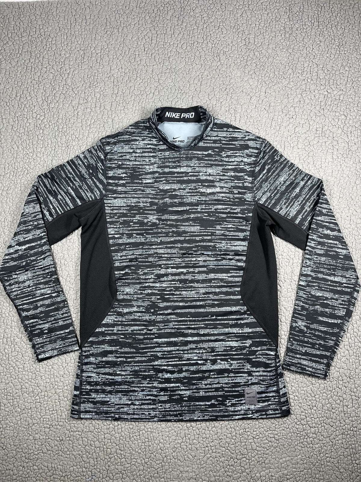 Nike Pro Dri-FIT Fitted Long Sleeve Shirt Mens Medium Athletic Training Top