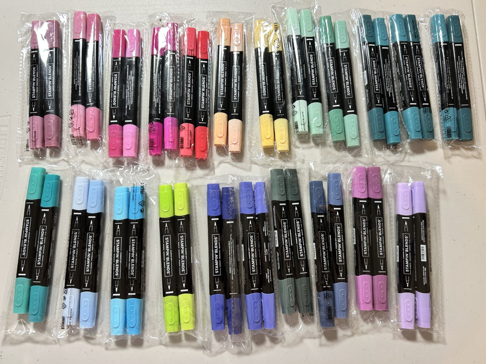 Stampin' Up! Stampin' Blends Combo Pack Light/Dark – Retired NIP (Set of 2)