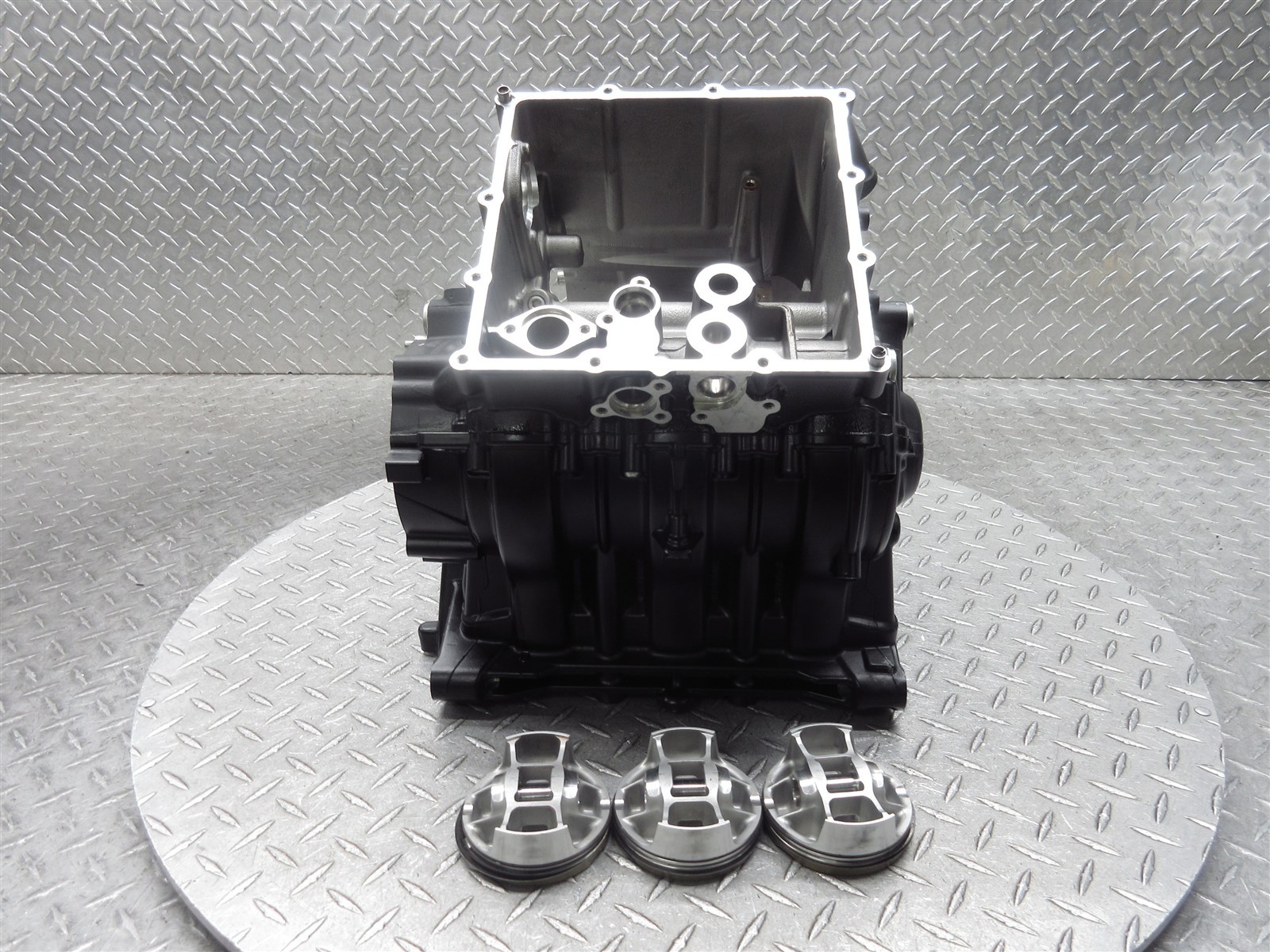 2020 20-21 MV Agusta Brutale 800RR Crankcase Case Engine Motor Block Piston Lot