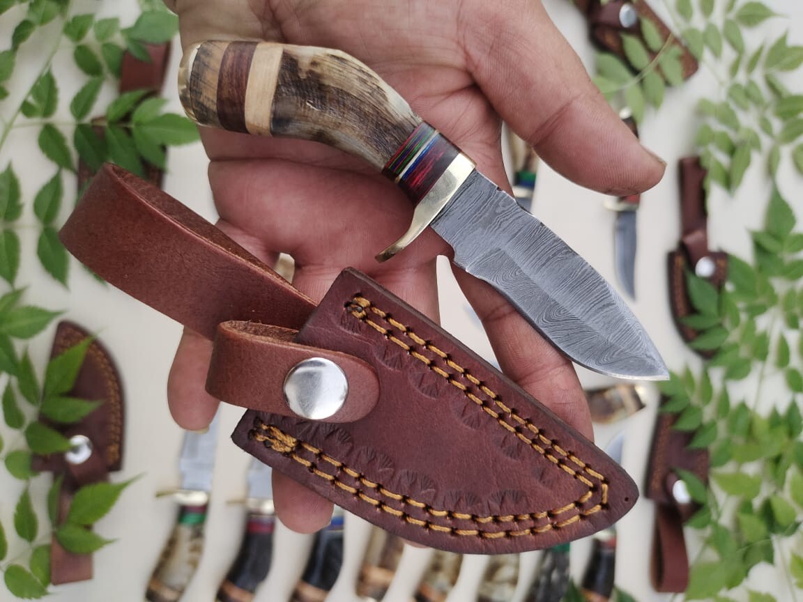 Lot of 20 HANDMADE DAMASCUS STEEL SKINNER HUNTING KNIVES 6inch