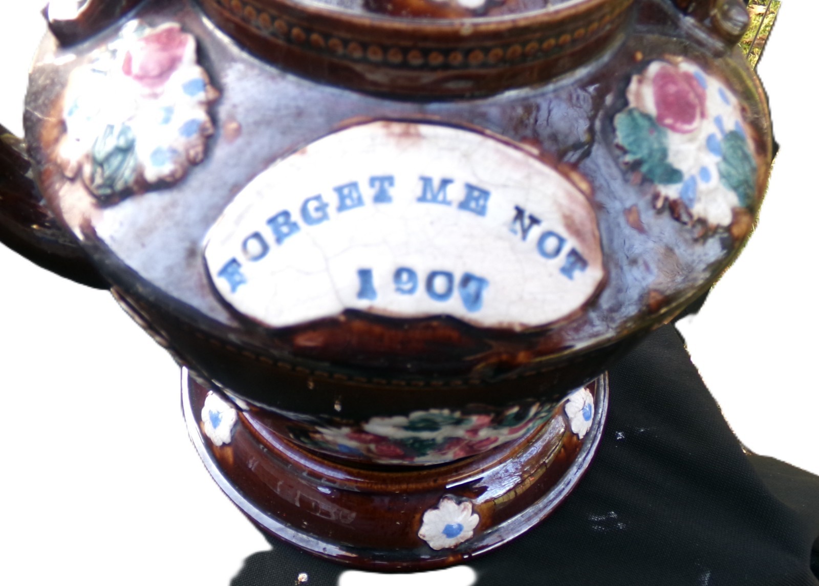 RARE MEASHAM BARGEWARE TEAPOT WITH LID UNDER PLATE "FORGET ME NOT 1907