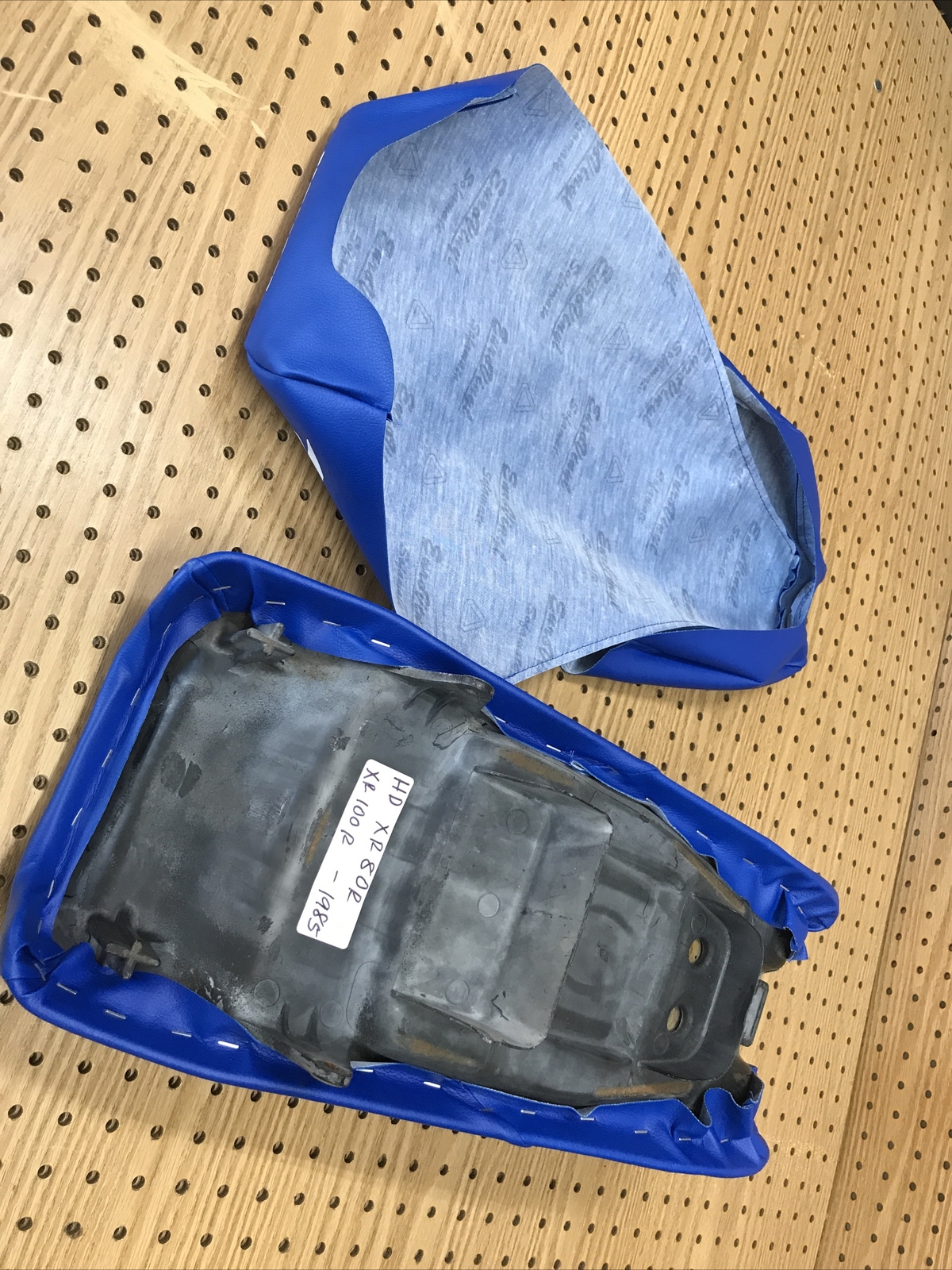 HONDA XR80R XR100R SEAT COVER "blue" 1985 MODEL (H*-177)