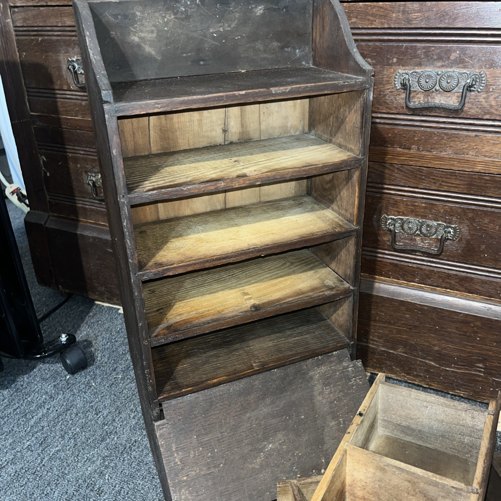 Antique WOOD Cabinet SPICE BOX/ PRIMITIVE /APOTHECARY Divided Drawers & Bread