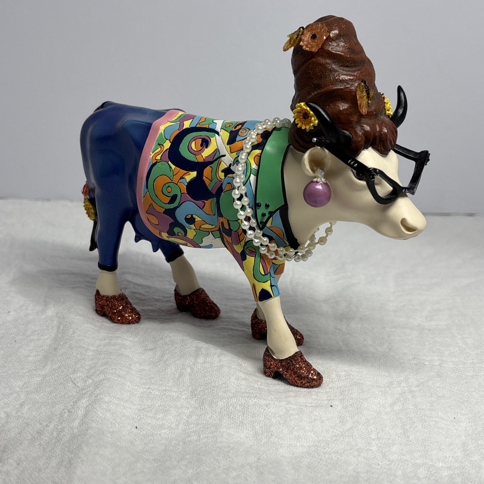 Cow Parade Beehive Bovine 2002 Retired VINTAGE-READ DESCRIPTION