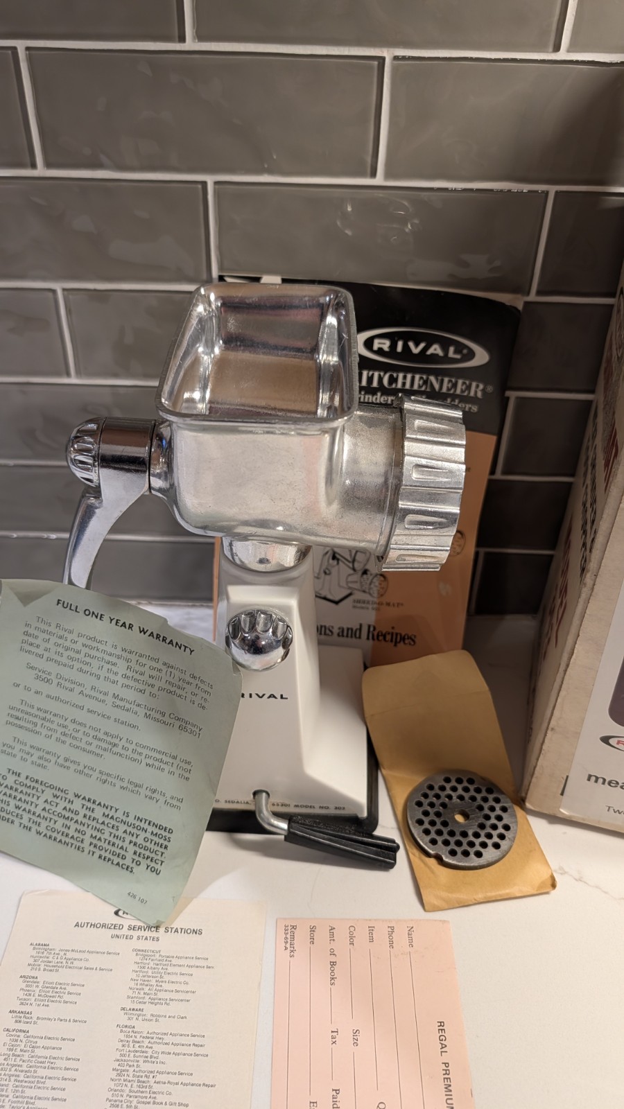 Vtg Rival Grind-O-Mat Meat Grinder/Food Chopper White Model 303 w/Manual & Box