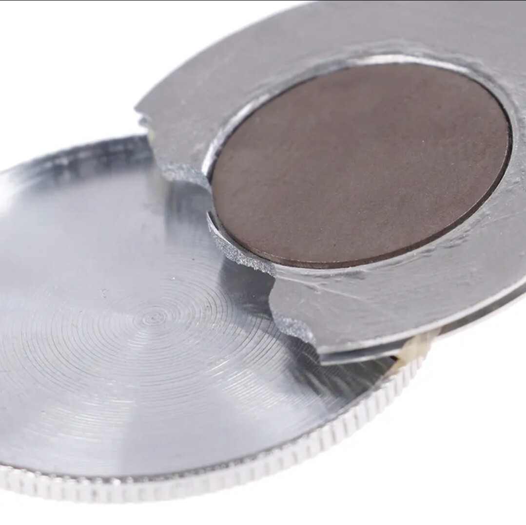Magic Trick Gimmick Half Dollar Magnetic Flipper Coin Close Up Magician Tool T11