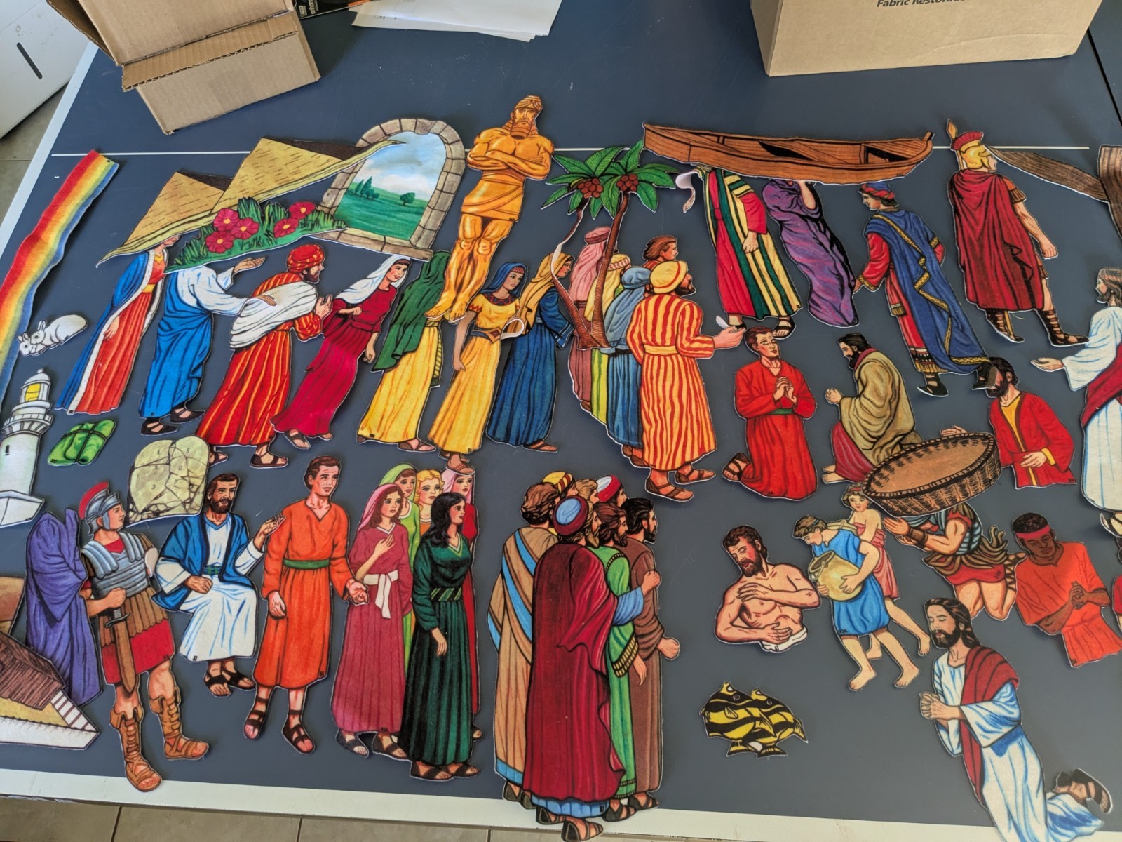 Vintage Huge Lot Of 1017 Pieces Of Felt Flannel Graph Sunday School