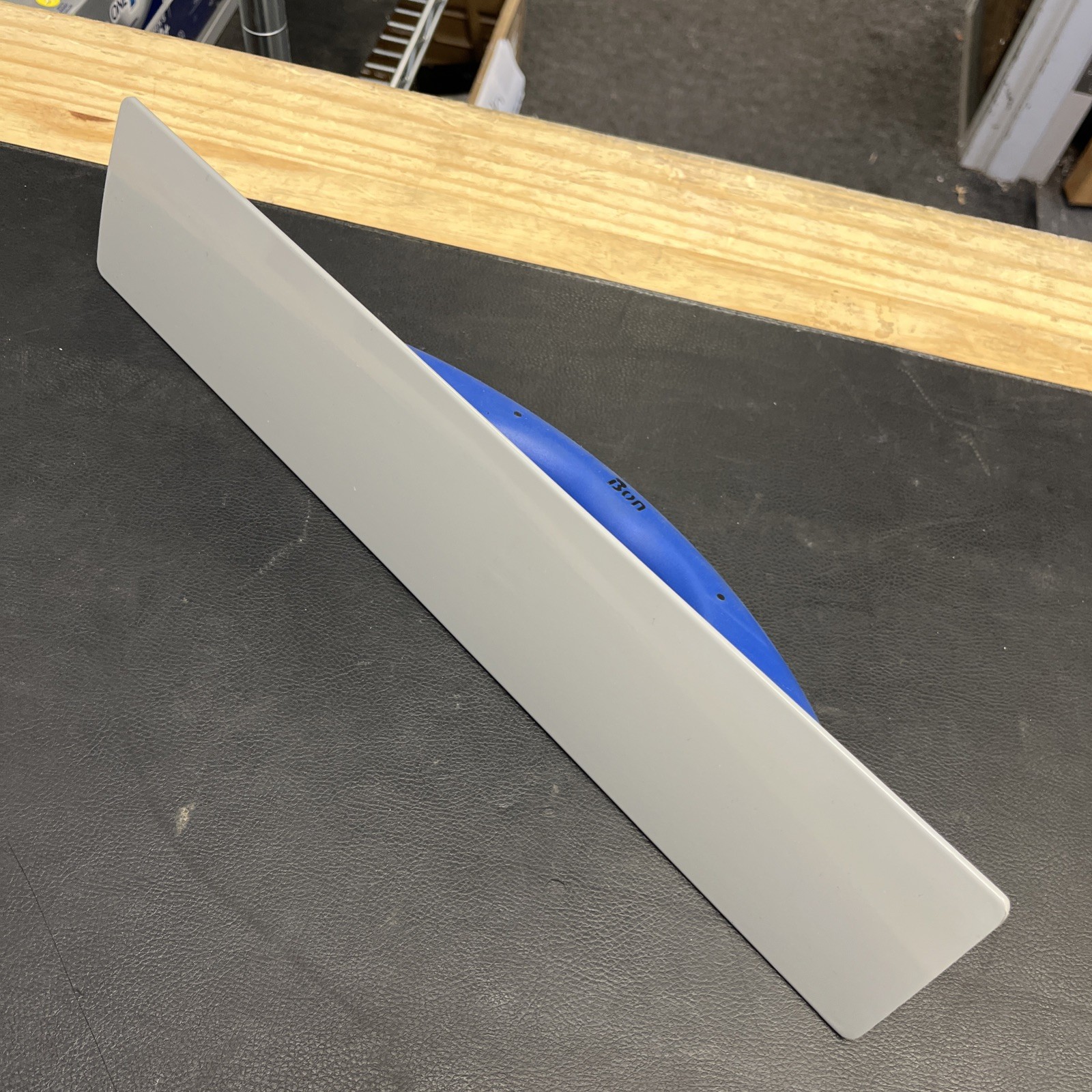 Square END CAST MAGNESIUM FLOAT - 16" x 3 1/8" COMFORT WAVE HANDLE