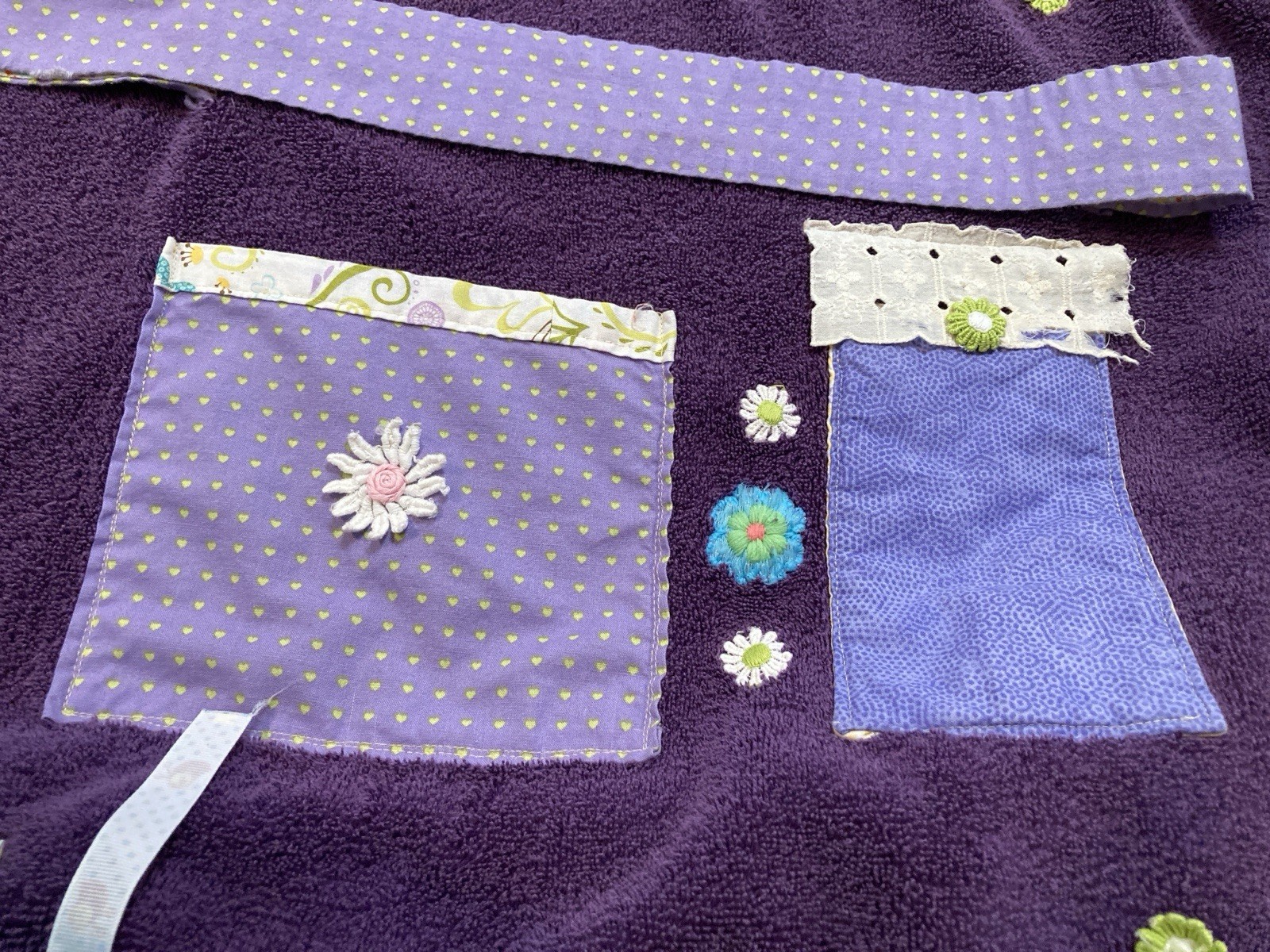 Vintage SPRINGS INDUSTRIES Beach Towel Rollup Floral Embellishment Carry Pocket