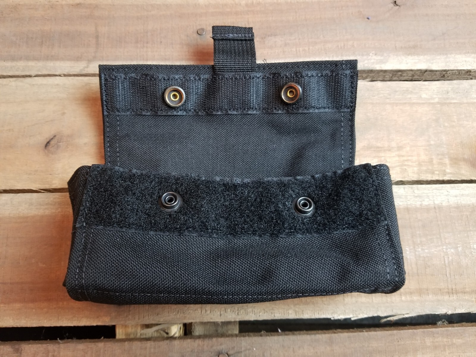 US Military TP11 Safariland 12 Rd Shotgun Shell Pouch 12 Ga w/ Molle Attachment