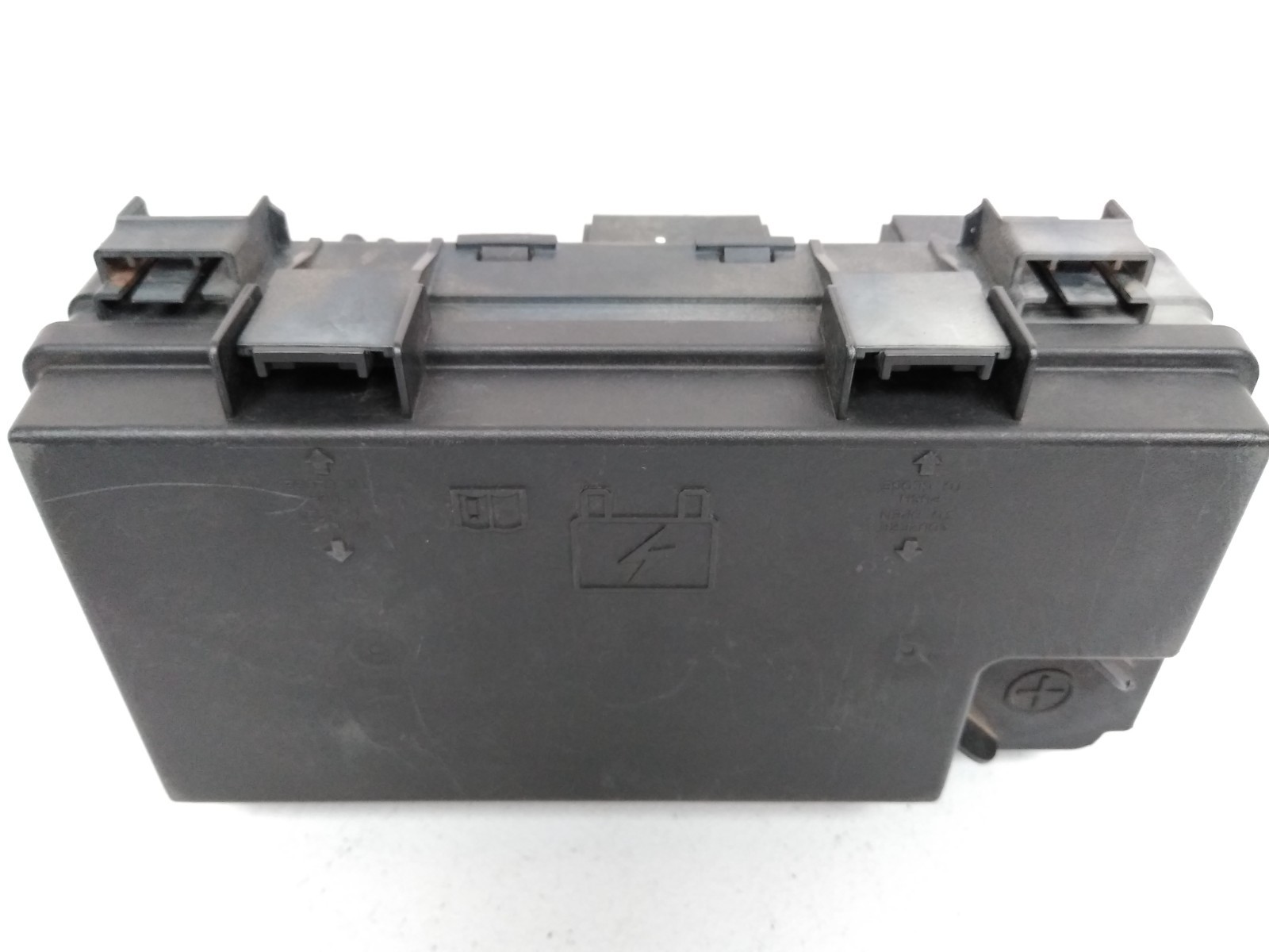 04692305AE Dodge 2010 Grand Caravan Fuse Box Engine Bay Under Hood OEM TIPM G70