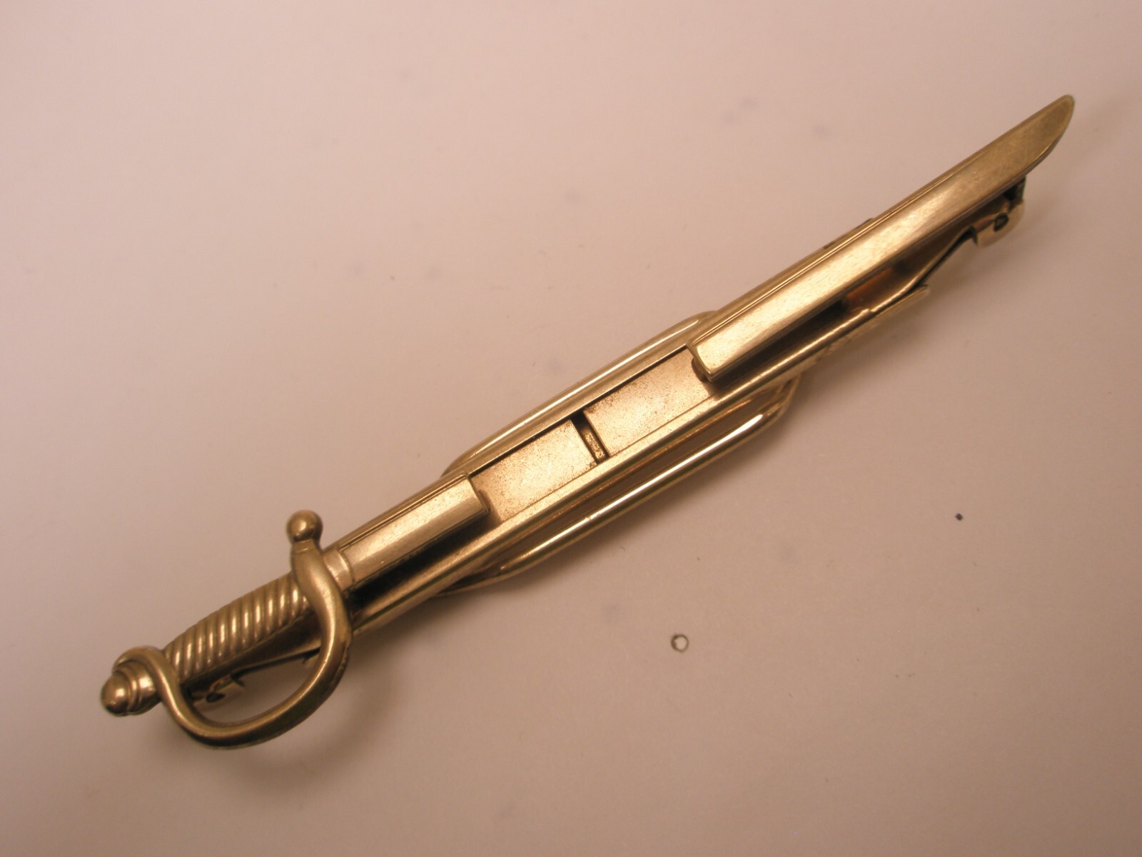 Officer Sabre Cutlass Sword Vintage HADLEY EXPANDING FOLDING Tie Bar Clip