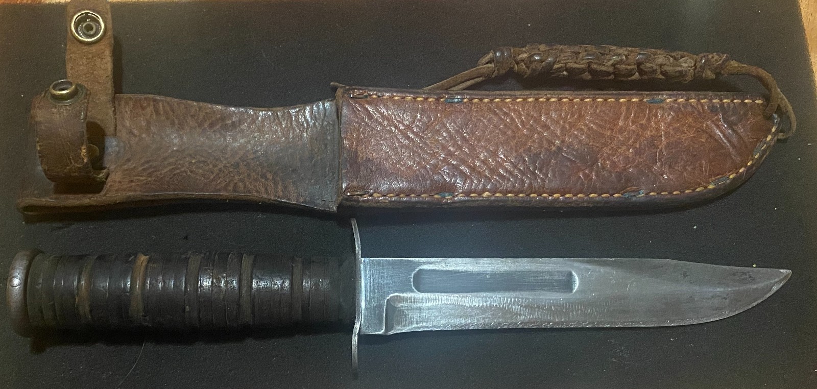 US  WWII  Marine Corps Camillus Fighting Knife .. RARE !!