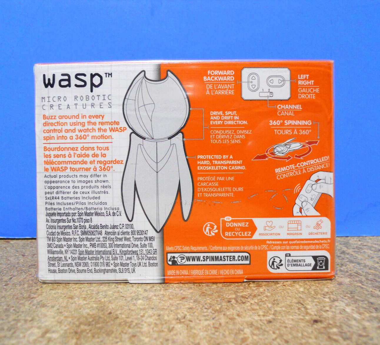 Hexbug Micro Robotic Creatures Wasp Mechanicals Red R/C Remote Controlled New!