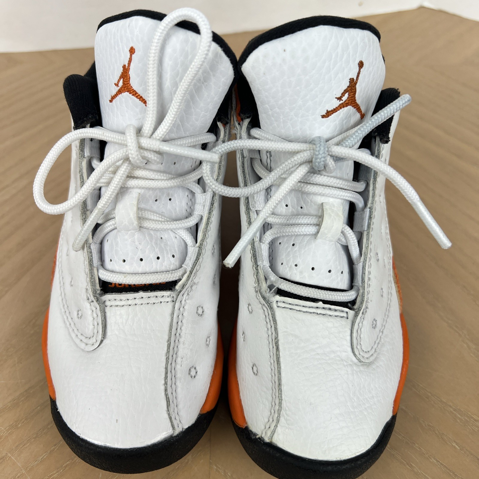 AIR JORDAN 13 RETRO WHITE Orange STARFISH SIZE 9C