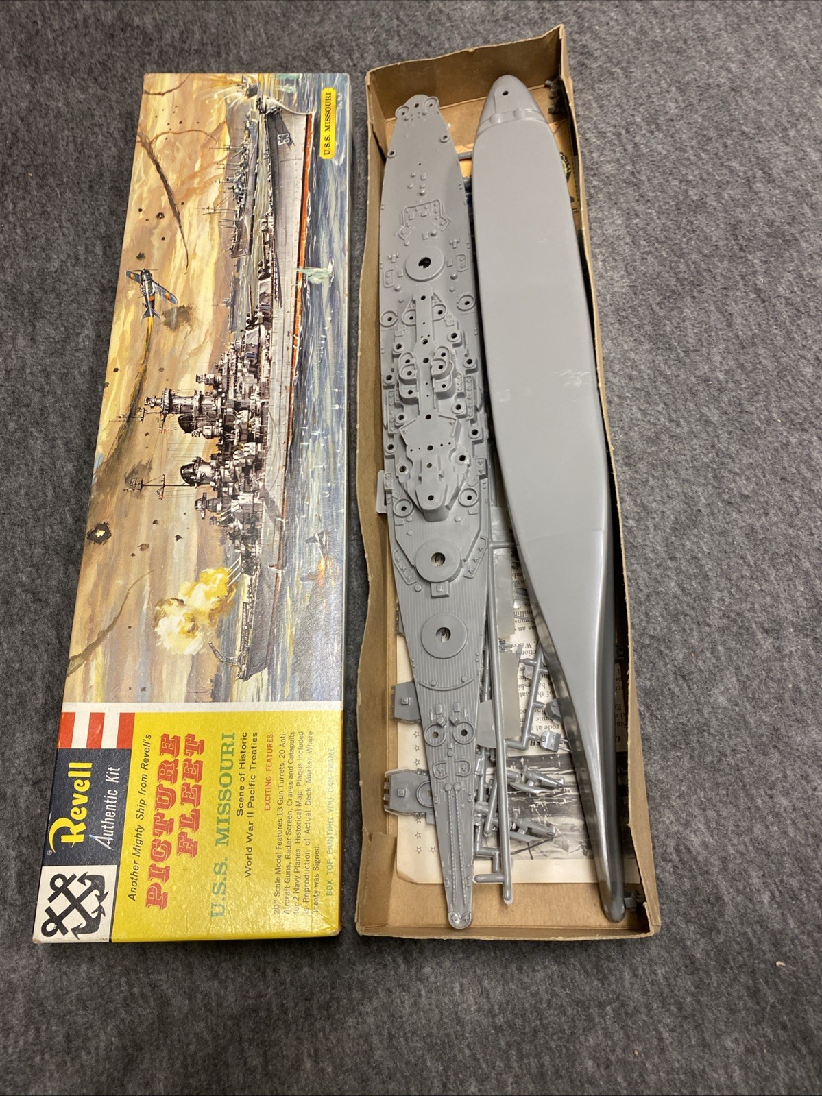 1969 Revell USS Missouri H-300 20”1977 PT-109 1/72 1972 USS Intrepid 1/720