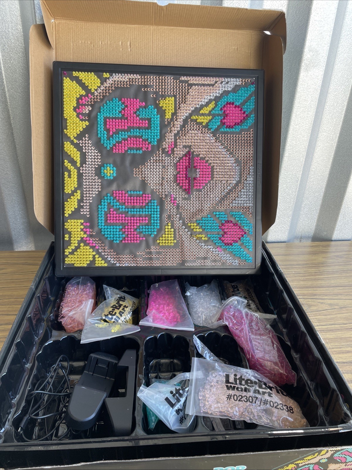 Lite-Brite 🌟Wall Art POP Wow - 16" x 16" Screen, 6,000 Mini Pegs, 3 HD Designs