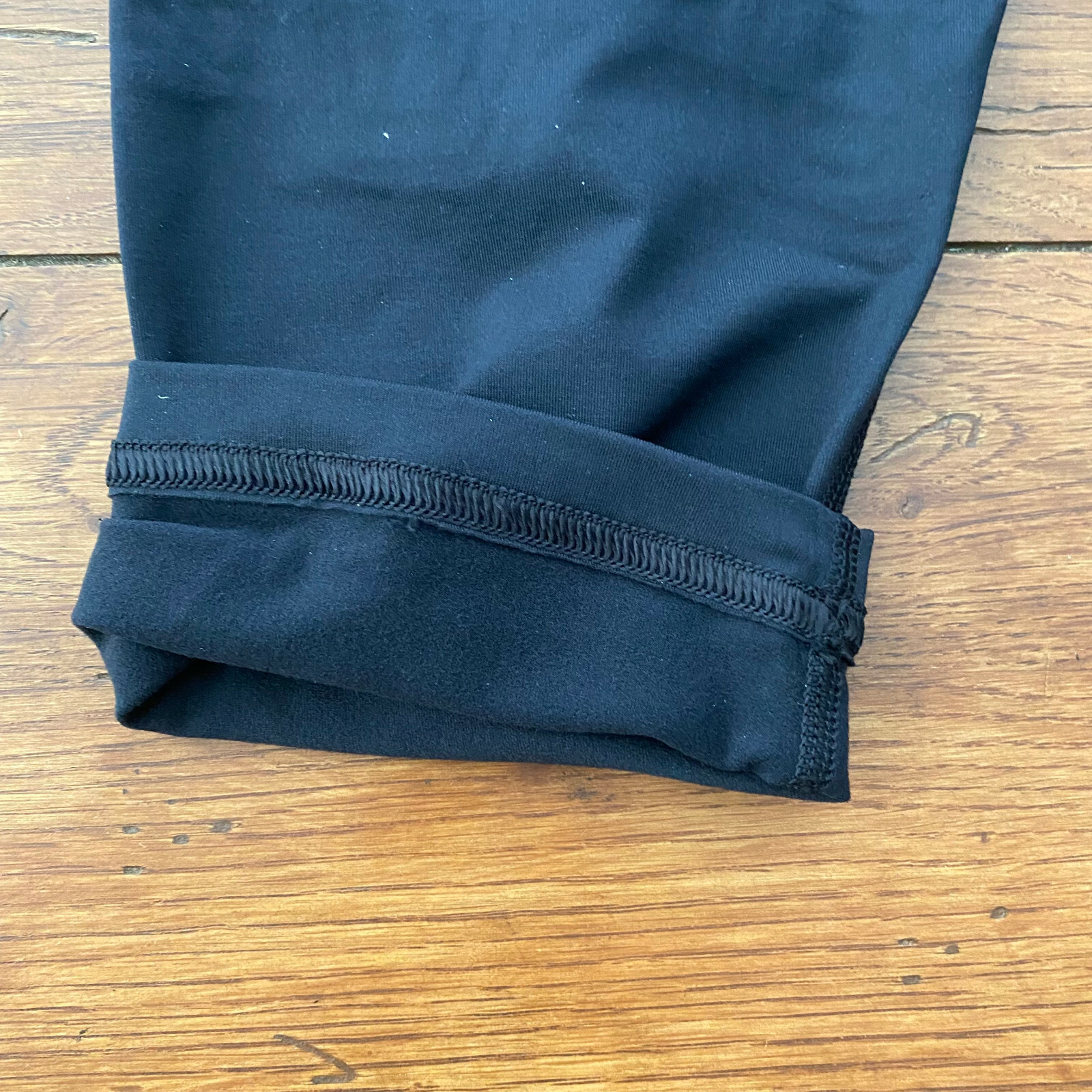 2XU Women's XS 3/4 Tights MCS Thermal Elite Alpine Compression Black/Gold Capri