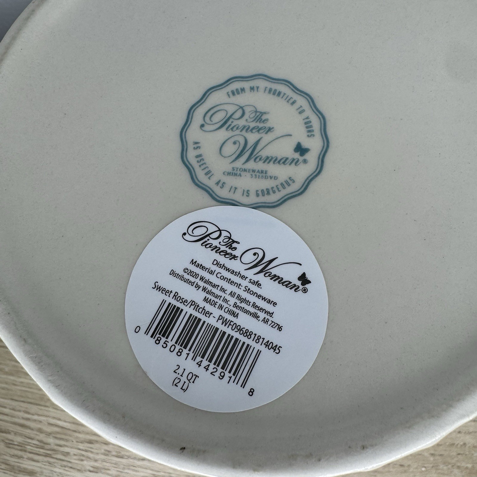 Pioneer Woman Sweet Rose Pitcher 2.1 Quart 9 Inches Talk Floral NEW Western