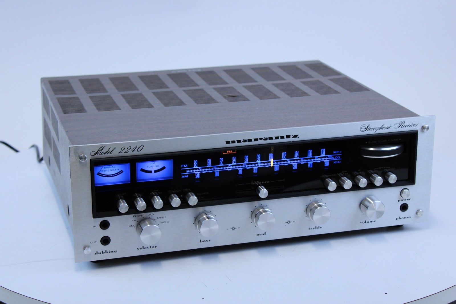 Vintage Marantz 2240 AM/FM-Stereo Receiver Pampered Condition