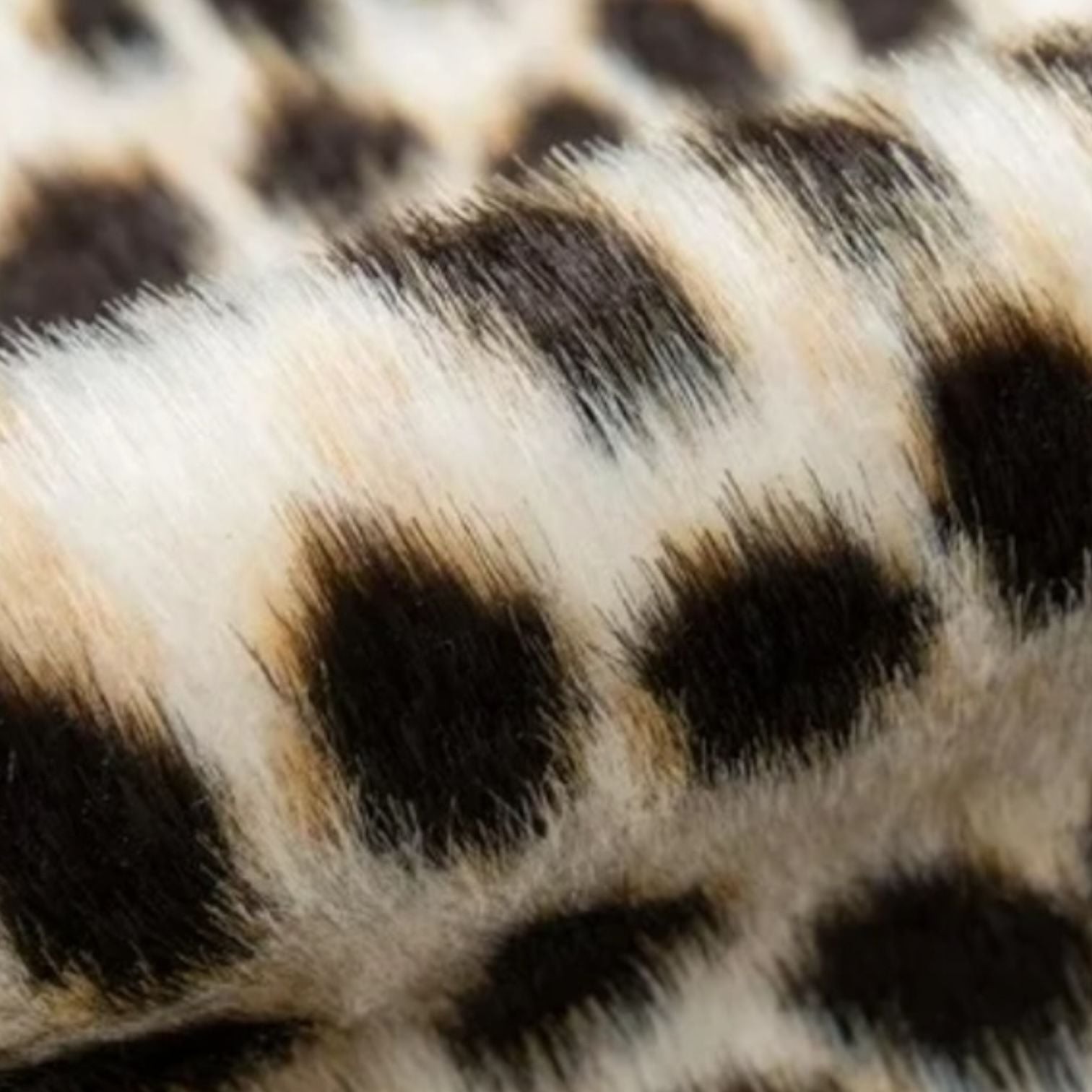 Erin Gates by Momeni Acadia Cheetah Faux Hide Area Rug, 5'3" x 7'10"