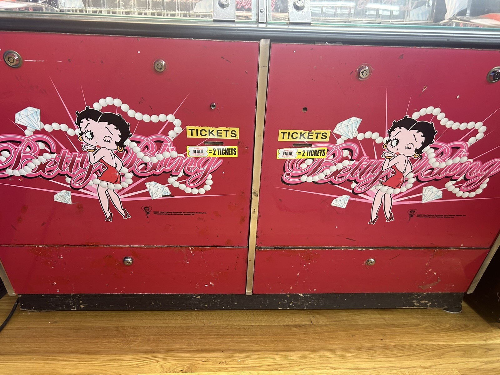 Betty booo 2 Player Pusher