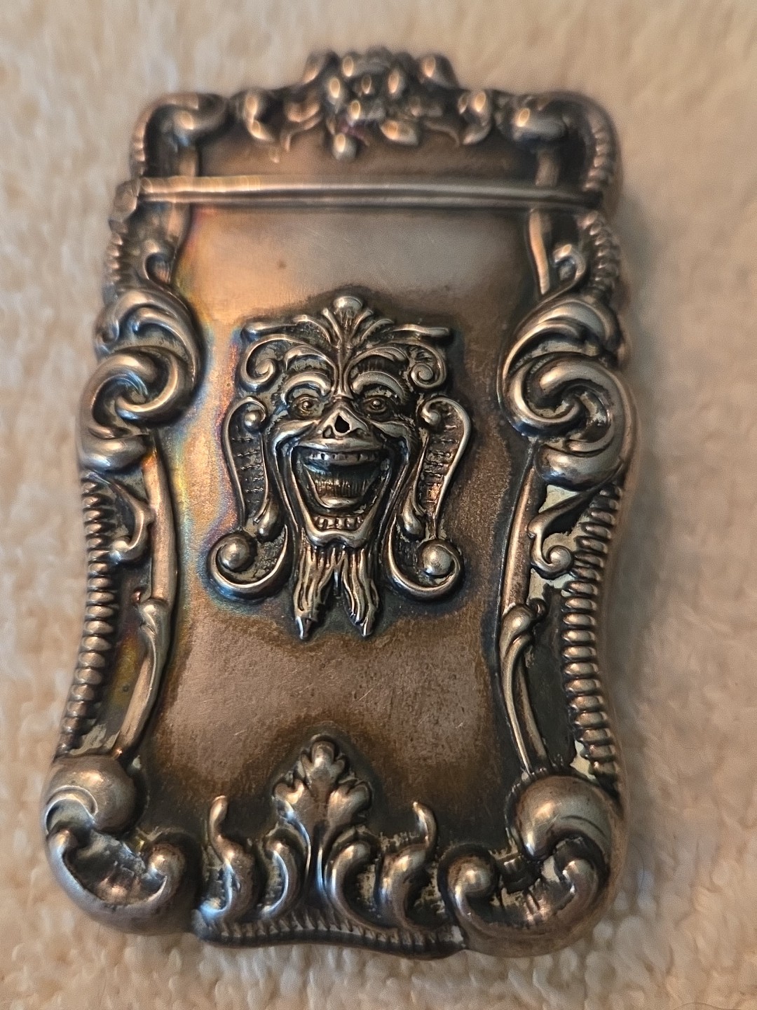 Art Nouveau sterling silver ornate MATCH SAFE VESTA CASE Lion/Gargoyle Head
