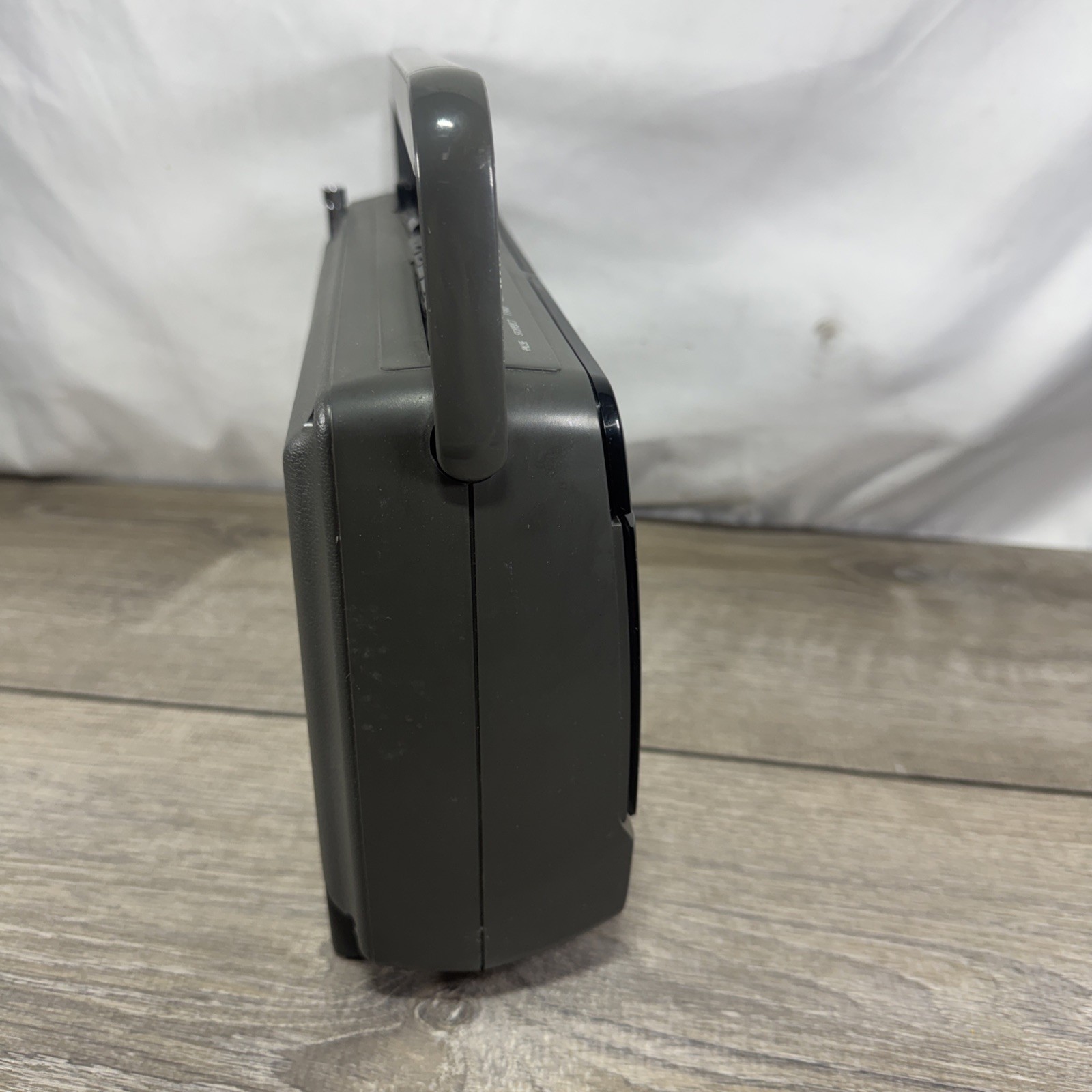 Vintage GE General Electric AM/FM Radio Cassette Player Model 3-5264A Works