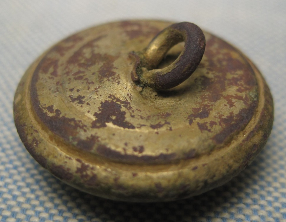 Dug Civil War Eagle Infantry Coat Button with Gold Gilt from Vicksburg
