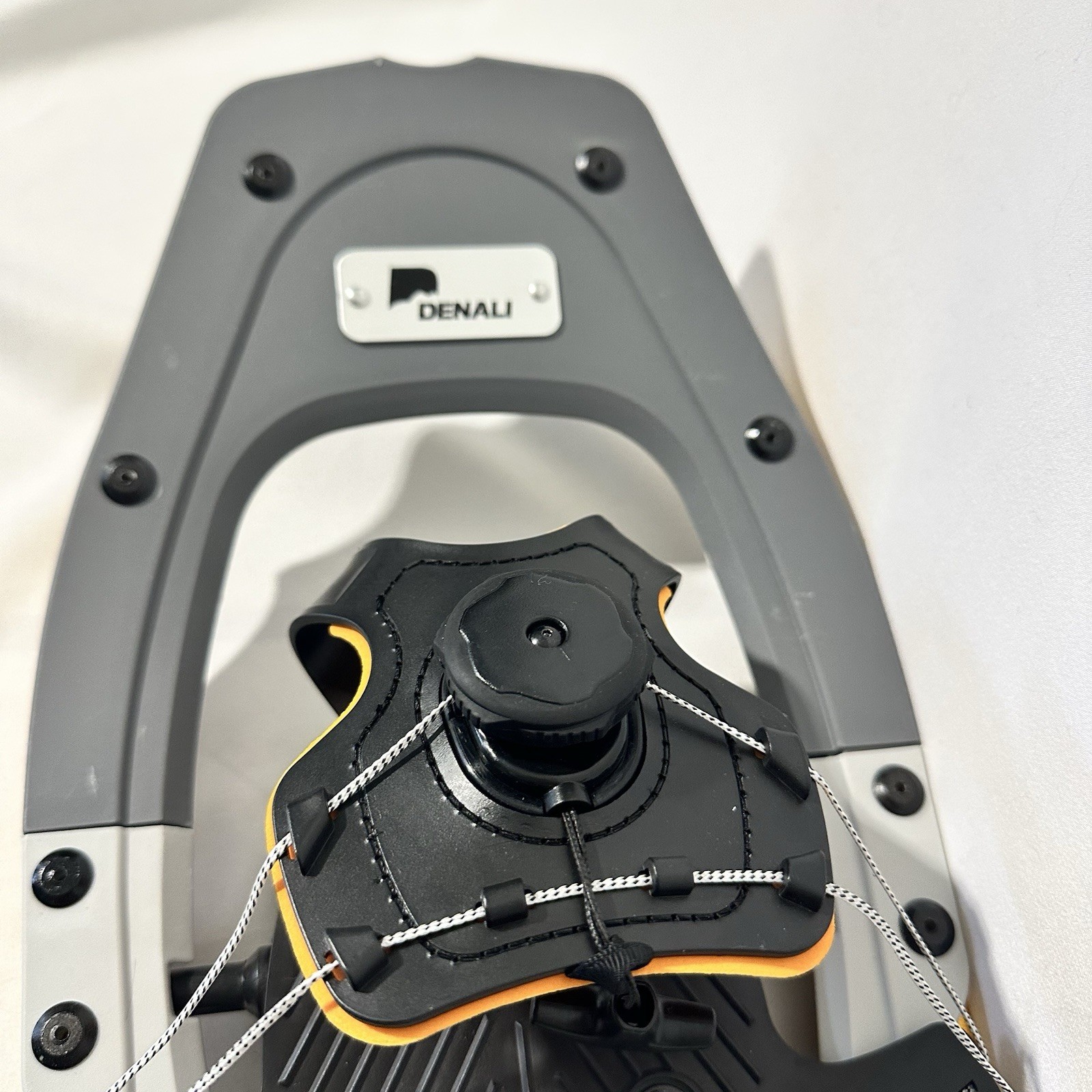 Snowshoes for Walking on Snow – Denali Sawtooth Spin 8x21 Winter Use