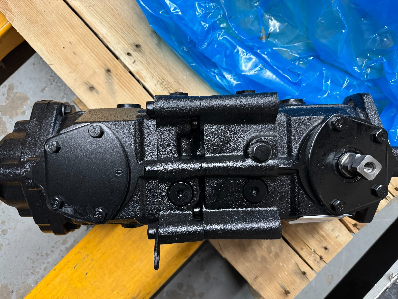 Tandem Danfoss MPT044DAWSJBABAAA Hydraulic Axial Piston Pump Series 40