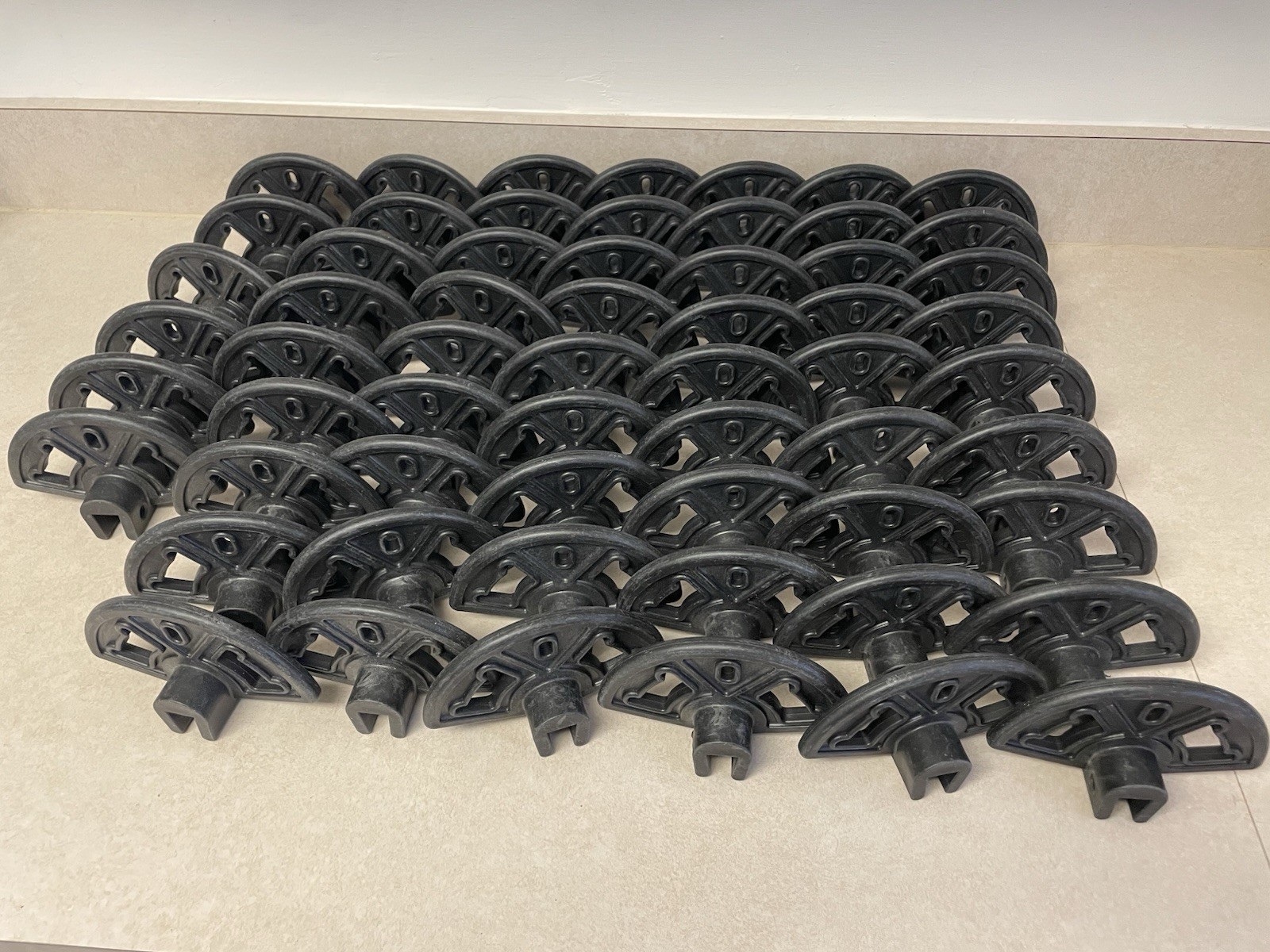 READ DESCRIPTION- Pack Of 56 Snow Guards For Standing Seam for Metal Roofs