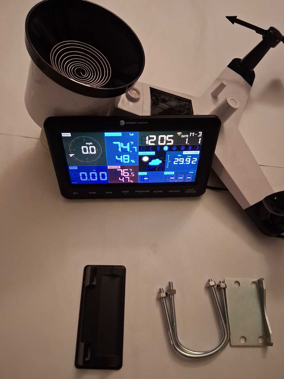 Ambient Weather WS-2902D Wi-Fi Smart Weather Station With Display Console - !!