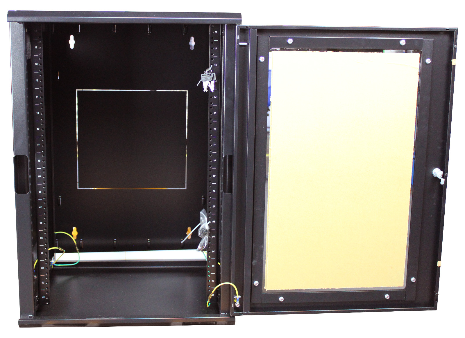 High Density 18U Swing Out Wall Mount Network Cabinet VW4-6181