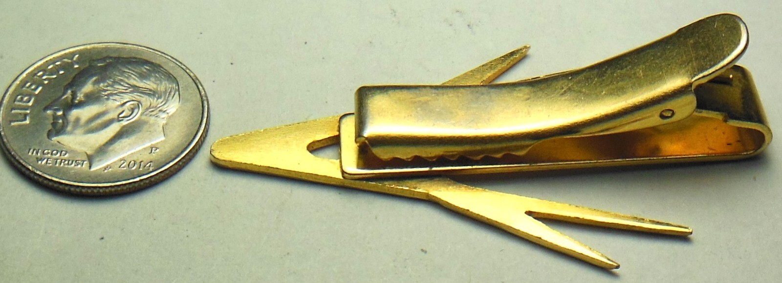 CHRYSLER, DODGE Co. Forward look advertising emblem employee tie clasp pin *