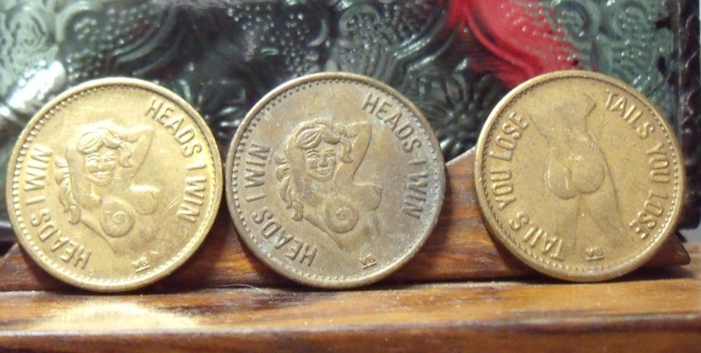 NUDE WOMEN HEADS - TAIL FLIPPING TOKEN BIG ONES