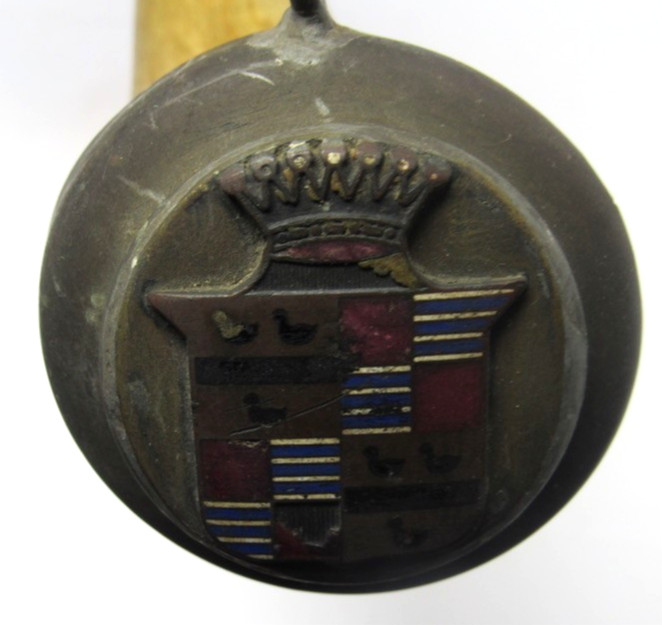 Antique Firearm Black Powder Horn Medal Cap with Crest Metal Muzzle Loader Rare