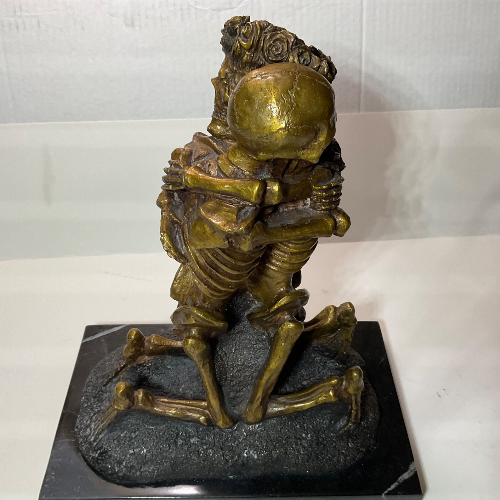 Love Never Dies Gothic Skeleton Marble Cinco de Mayo Decor