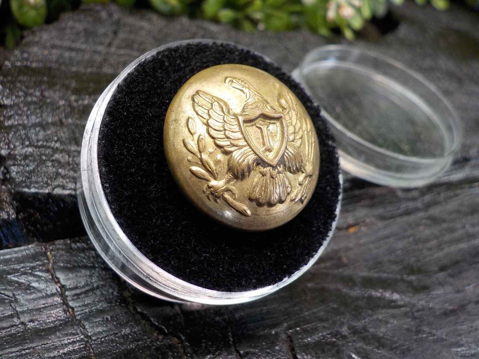 Old Rare Vintage Antique Civil War Relic Eagle Infantry Coat Button Free Case