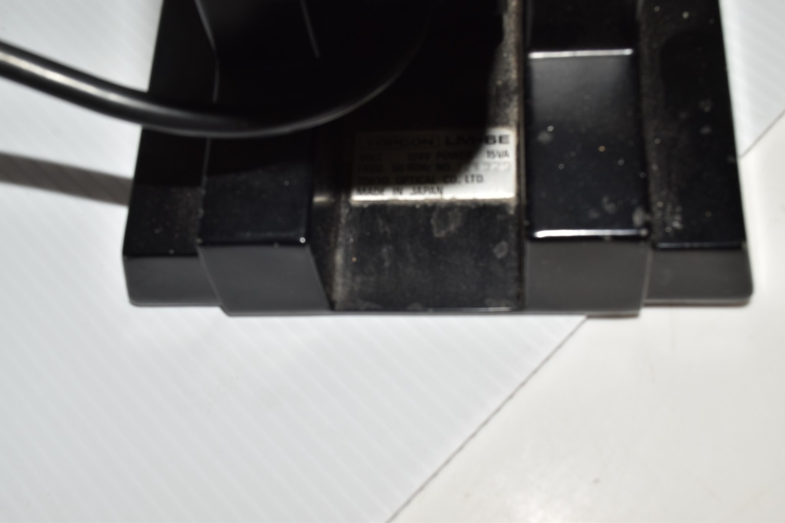 TOPCON LM-6E MANUAL LENSOMETER (AYK53)