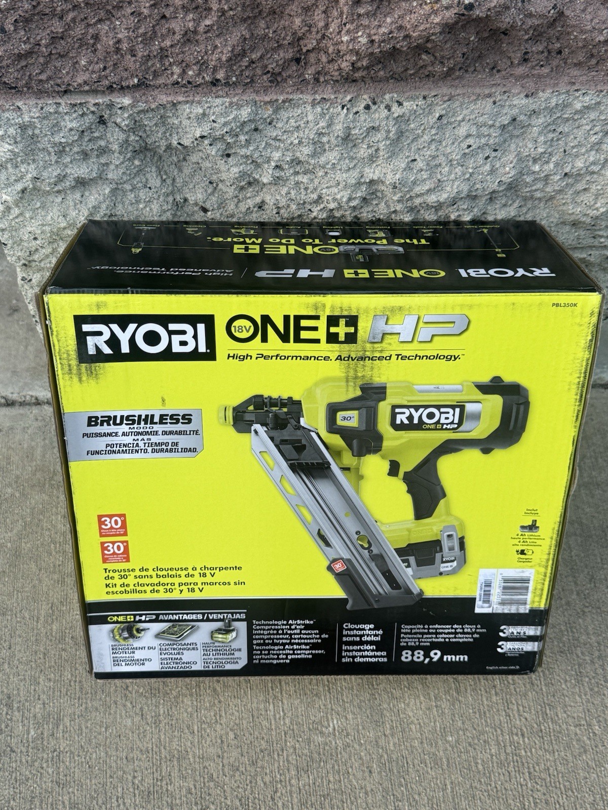 New Ryobi ONE+ HP 18V Brushless 30° Framing Nailer 4.0 Ah HP Battery + Charger